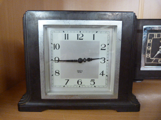 Three Art Deco bakelite electric clocks - Image 9 of 10