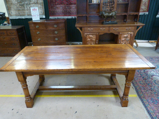 Golden oak french refectory farmhouse style table. The top formed of three panels sitting on heavy - Image 16 of 18