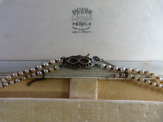Silver brooch inscribed Victoria 1837 - 1887 various pieces of other silver to include chains and - Image 6 of 12
