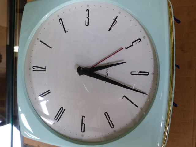 Westclox turquoise vintage clock - Image 2 of 2