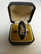 1970's silver ring set with oval dark blue Wedgwood Jasper panel - approx 29.4mm x 13.5mm across.
