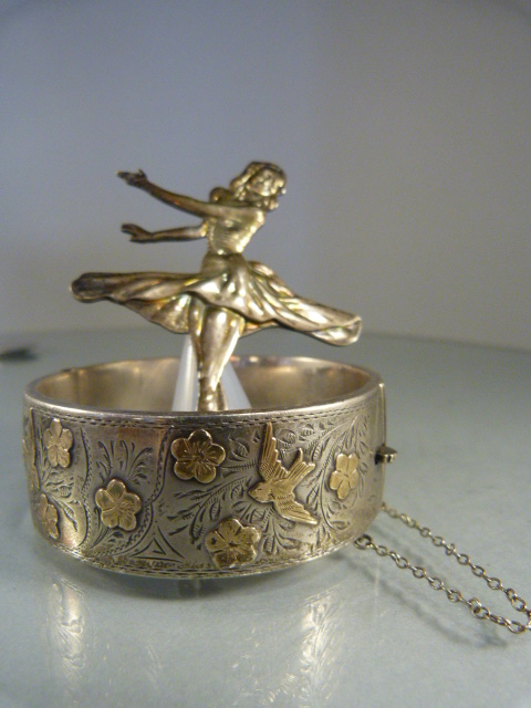 Collection of silver items to include a silver bangle, mirror, brooch and silver topped glass - Image 3 of 4