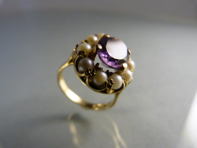 9ct Gold Amethyst and Pearl Ring. Central oval amethyst approx 10mm x 8mm surrounded by 10 approx - Image 3 of 3