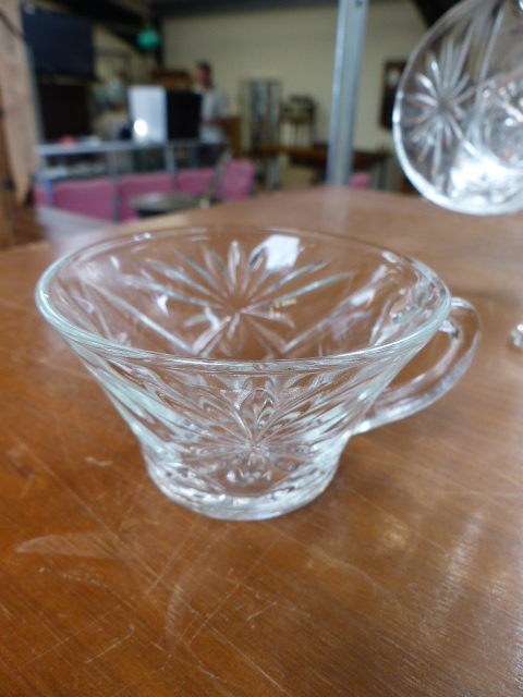 A Moulded Glass punch bowl with serving spoon and cups - Image 4 of 4