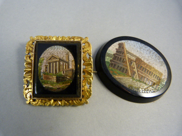 Mid Victorian (Grand Tour), Italian micro Mosaic of a Roman Ruin, Unmarked Yellow metal (Gold?)