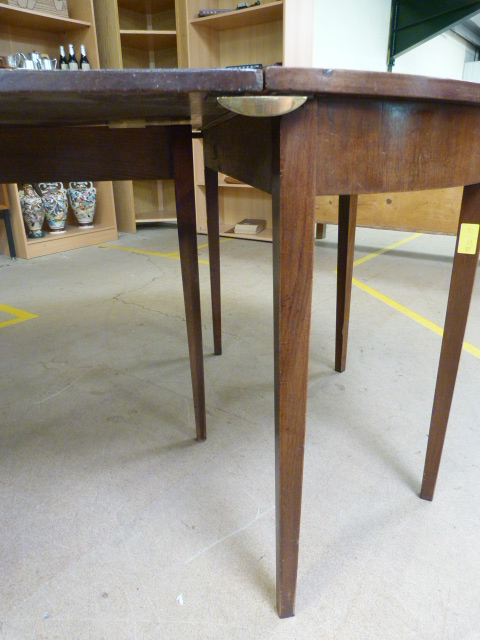 Mahogany dropleaf extending table - Image 3 of 3