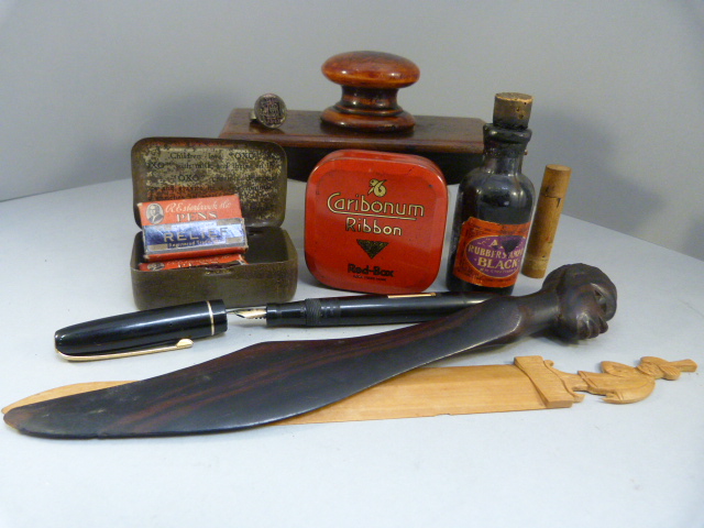 Blackbird fountain pen and a collection of desk items
