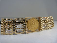 A Victorian 1886 gold sovereign, in 9ct square mount with 9ct gold heart lock and 9ct bracelet.