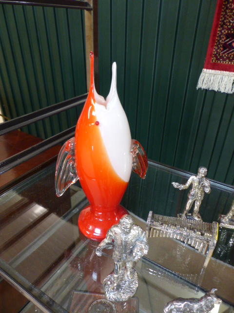 Quanity of silvered figures of 'Tradesmen' and a 'Jazz Band' also to include a glass fish - Image 3 of 3