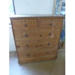 Pine chest of 5 drawers