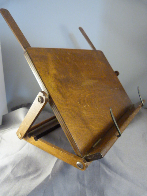 Terston book stand - Image 5 of 6