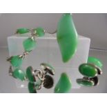 Chrysoprase necklace and cufflink set