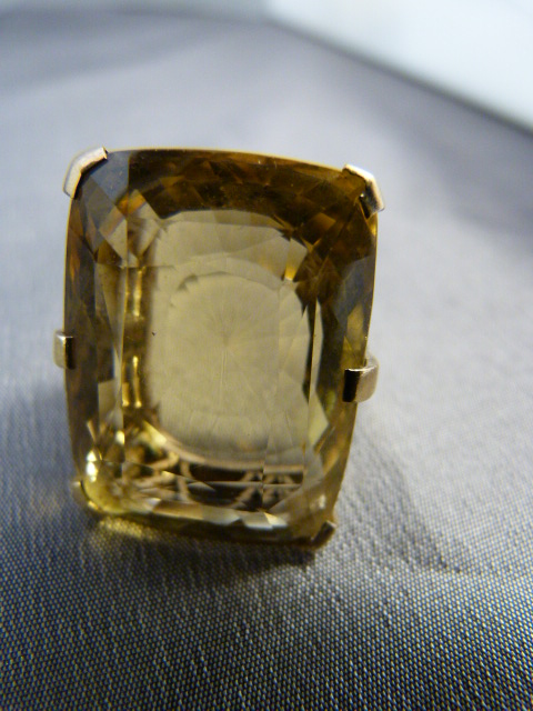 1930’s/1940’s ‘Specimen Ring’ the type Edith Sitwell was so very fond of, with a pale Fino Sherry - Image 11 of 12