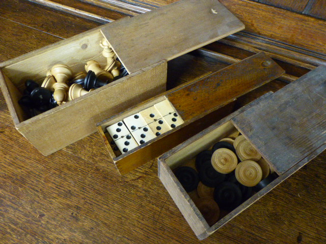Three vintage games - dominoes, checkers, and chess - Image 2 of 2