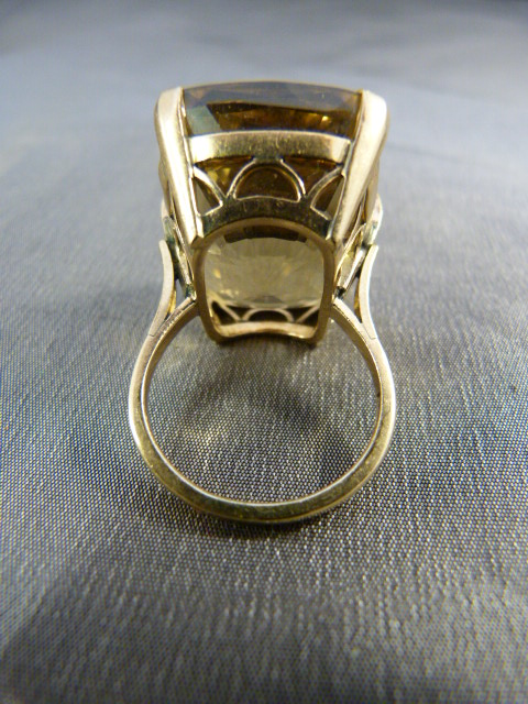 1930’s/1940’s ‘Specimen Ring’ the type Edith Sitwell was so very fond of, with a pale Fino Sherry - Image 9 of 12