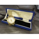 Gentlemans Smiths Deluxe 9ct Gold cased watch in original box with extra fittings for the Gold