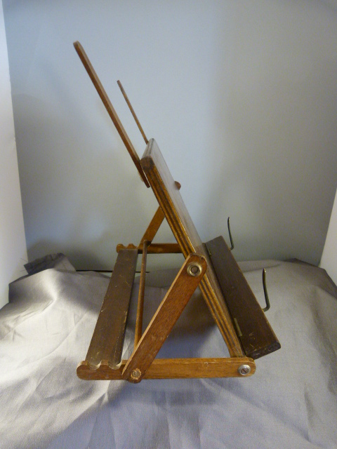 Terston book stand - Image 4 of 6