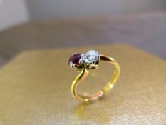 18ct Gold Diamond and Ruby crossover ring - UK - G Total weight 2.3g