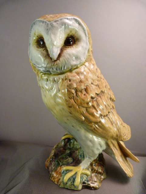 Beswick figure of a Barn Owl No1046 along with a Royal Worcester Wall sconce in the Form of oak - Image 2 of 6