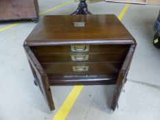 Early 20thC oak cutlery chest