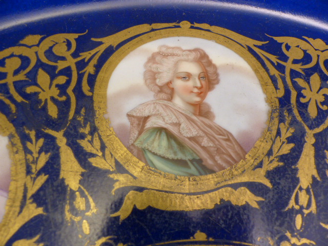SEVRES - Large Antique French Sevres charger depicting Louis XVI and his wives. Stamped Verso by the - Image 3 of 13