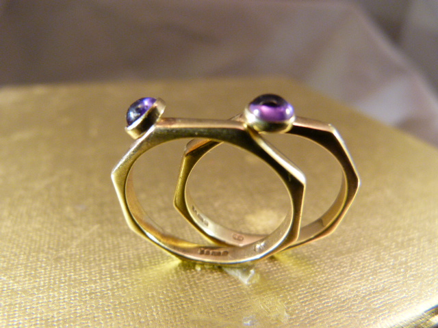 A Pair of 9ct Gold Amethyst set Rings by MG, contemporary design from 1988 meant to be worn - Image 5 of 5