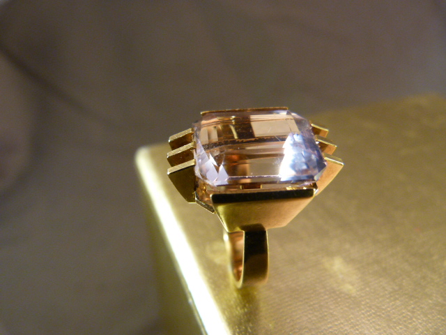 Contemporary 1970's design Foreign marked Gold (possibly 14K) set with a natural 9.75carat Brazilian - Image 2 of 6