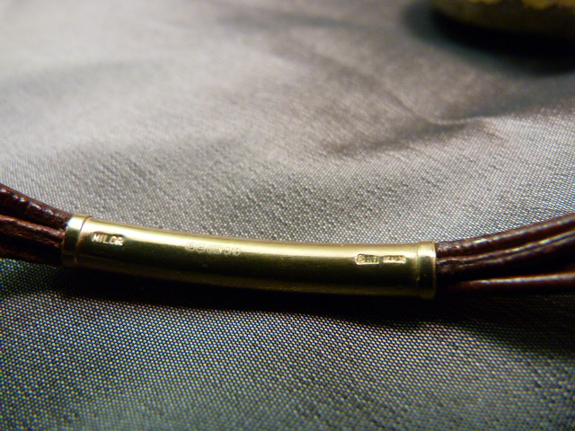 9ct Gold Hollow curb link bracelet approx 6.4mm wide and 8 1/2" long A/F. Weight approx 8.8g - Image 2 of 4