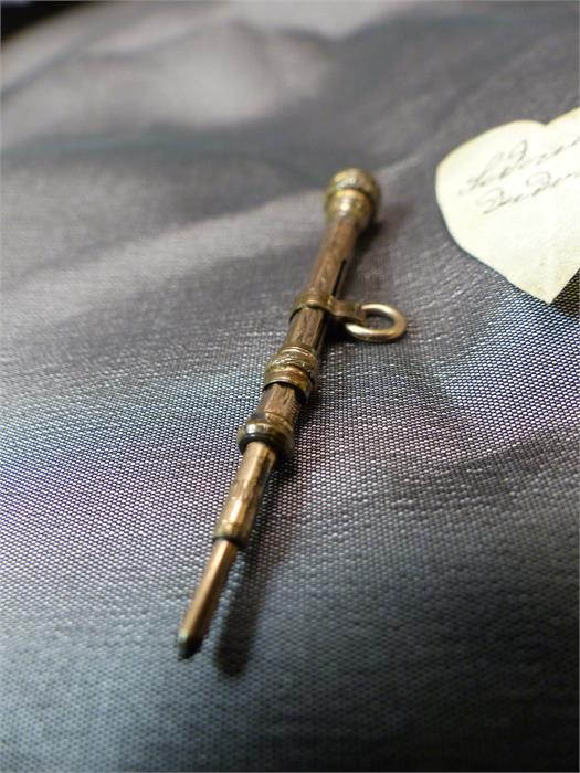 Rose Gold Coloured miniature propelling pencil c 1860 set with Amethyst stone to top. Presented in - Image 3 of 6