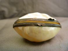 Victorian Mother of pearl snuff box with metal mounts - condition report - no cracks to shell