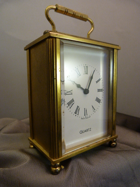 Brass cased Quartz modern carriage clock - Image 2 of 4