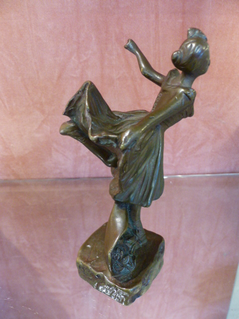 Bronze figure of a Ballet Dancer by Antoine Bofill (1875 - 1939 - Image 2 of 7