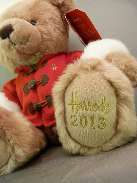 Five various collectible Harrods Teddy Bears - Harrods 2010, Harrods 2012, Harrods 2011, Harrods - Image 9 of 15