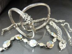 Collection of silver jewellery (1) REMOVED. (2) 925 Silver V-Link Bracelet 7.5 inches long x 7.