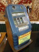 Mills One Armed Bandit Penny fruit machine (in working order)