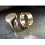 2 9ct Rose Gold Rings. - 1 Gents Signet ring (Chester 1919) with approx 14mm oval head. Size