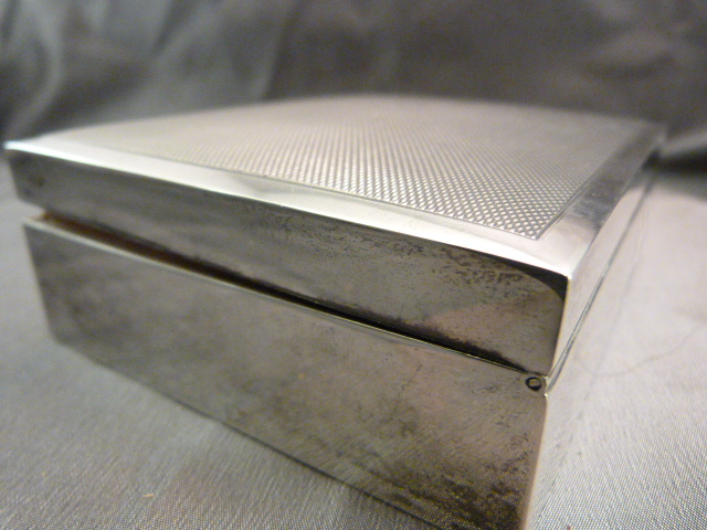 Hallmarked Silver Cigarette case by W T Toghill & Co, Birmingham 1974. Engine turned decoration to - Image 5 of 5