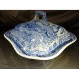 A Spode Indian Sporting series lidded Tureen marked to the base & Lid HOG HUNTERS MEETING BY