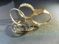 3 9ct Gold rings. (1) Heart shaped approx 8.1mm deep signet ring Size approx UK - P and USA - 7.