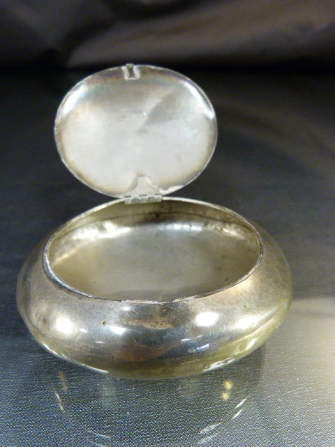 Three hallmarked silver items to include a pebble shaped snuff case and two silver pots. total - Image 18 of 19