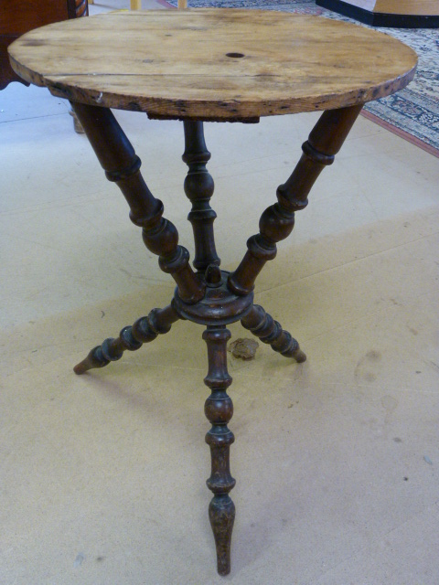 Antique pine wine table - Image 2 of 3