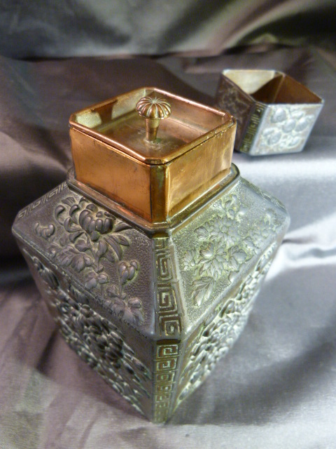 Oriental Bronzed Tea Caddy with Lid and Cover. Decorated with embossed floral motif's - Image 4 of 8