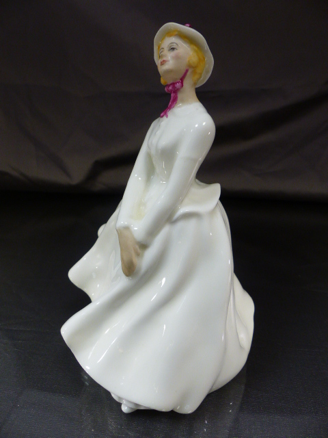 Three Royal Doulton lady figurines - Fragnance HN2334, Adrienne HN2304 and Enchantment HN2178 - Image 19 of 21