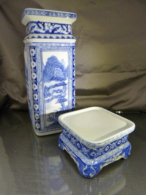 Modern Blue and white oriental transfer vase of rectangular form on a matching plinth. Blue - Image 4 of 5