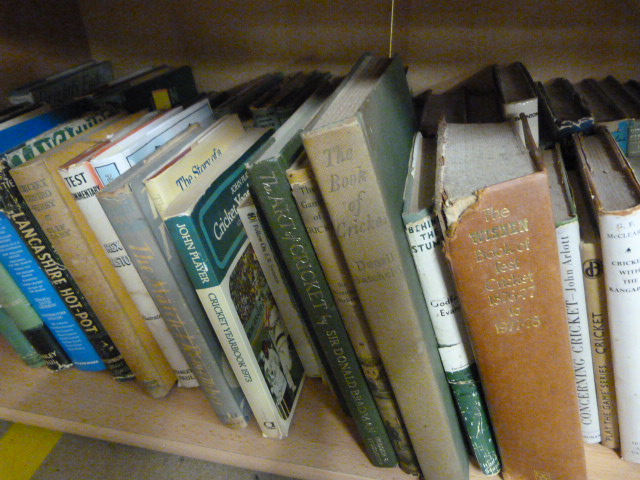 Collection of vintage Cricket books over two shelves - Image 2 of 3