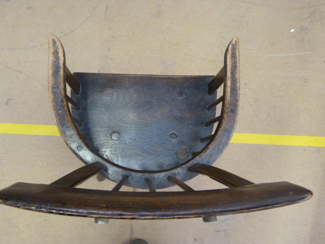 An Antique welsh comb back chair in Ash and poss Fruitwood with curved top rail. Thick odd shaped - Image 6 of 6