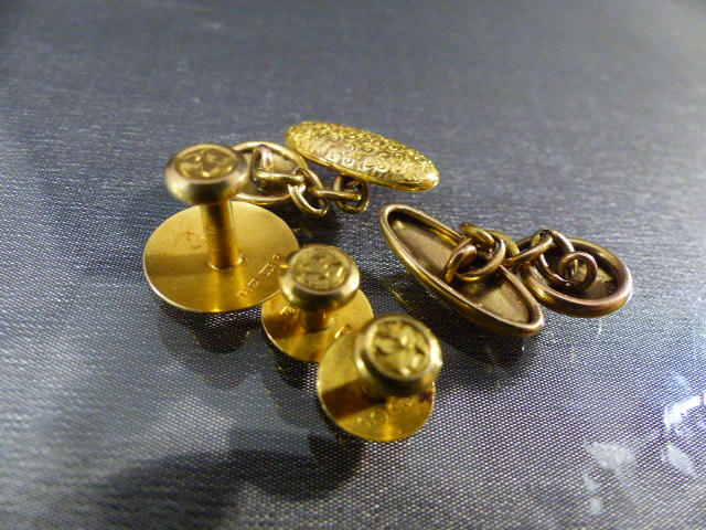 Pair of 9ct Gold Cufflinks, pair of 9ct Gold collar studs and a spare collar stud. - Total approx - Image 3 of 4