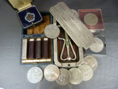 Collection of silver crown coins, collector coins and a Rolls Razor along with a boxed set of