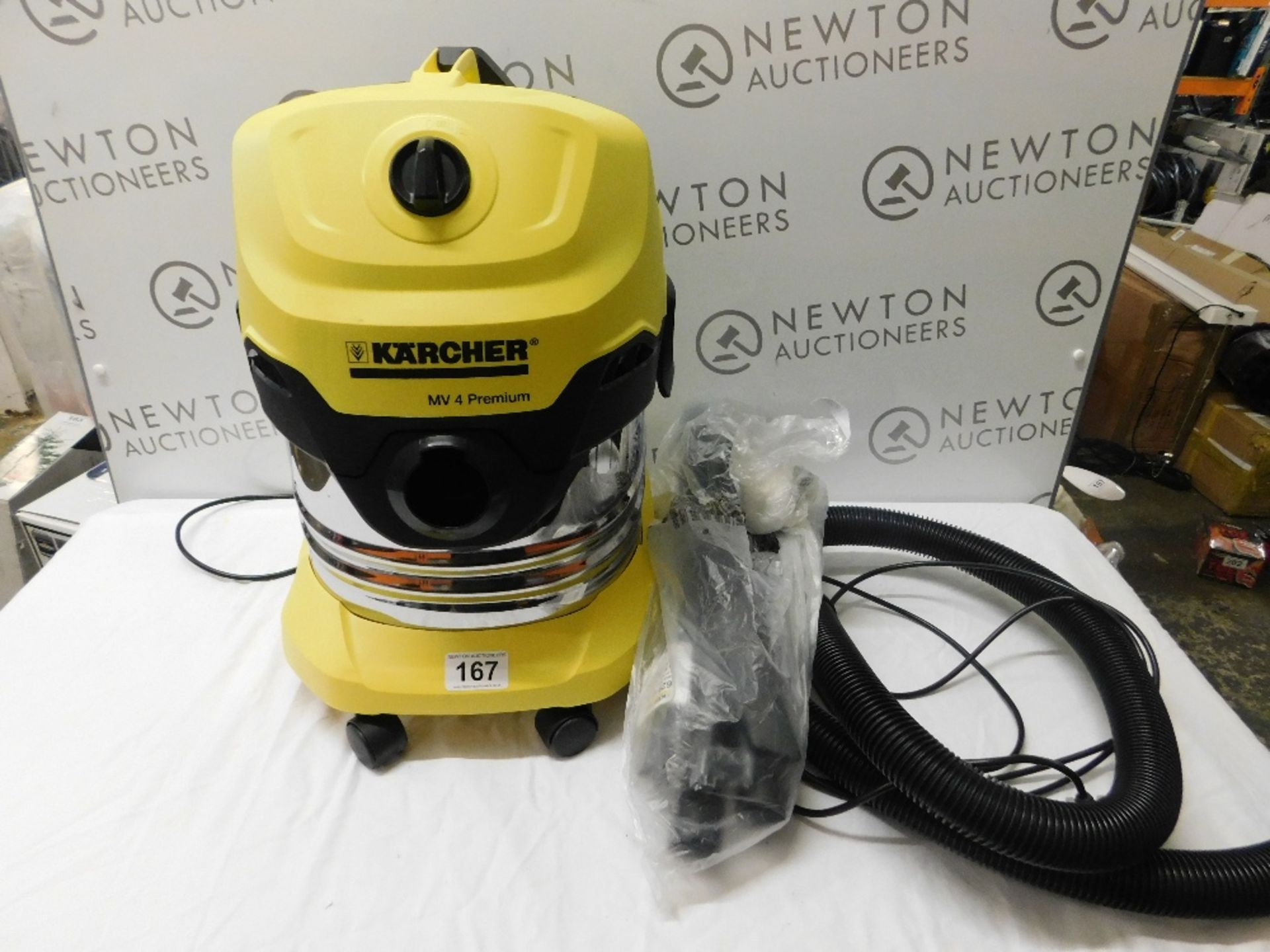 1 KARCHER MV4 PREMIUM MULTI-PURPOSE VACUUM CLEANER RRP £149.99 (GOOD CONDITION)