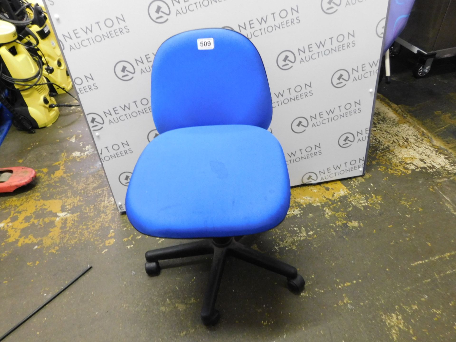 1 BLUE FABRIC OFFICE CHAIR RRP £79.99